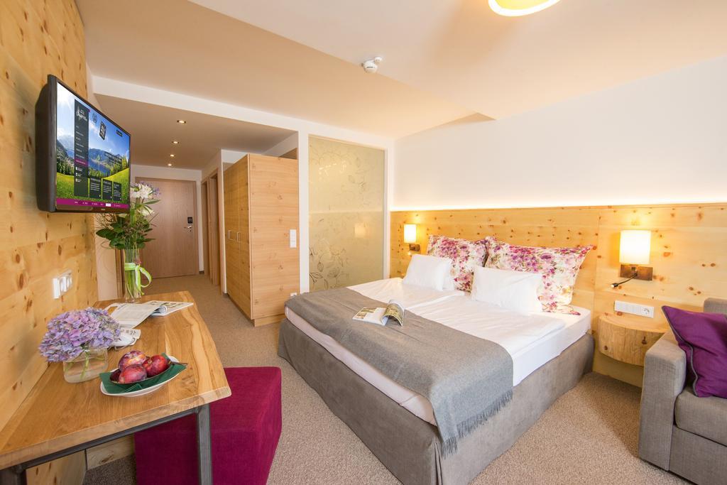 Hotel Stadt Wien Целль-ам-Зе Номер фото